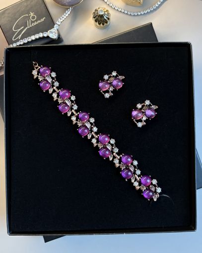 Set Bijuterii Elegant cu Pietre Mov și Cristale – Brățară și Cercei de Ocazie