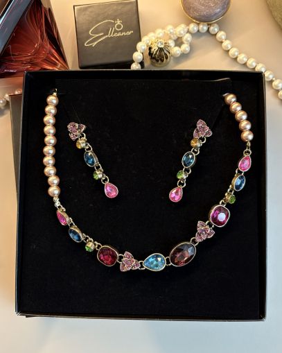 Set Bijuterii cu Perle Roz și Cristale Zirconiu – Colier și Cercei Eleganți