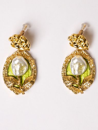 Cercei statement cu floare aurie verde