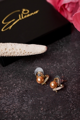 Cercei in formă de inimă cu perlă 