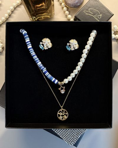 Set Bijuterii Marine cu Colier Perle, Lanț cu Medalion și Cercei Scoică – Design Elegant & Fresh