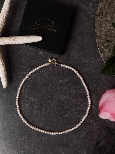 Colier cu perle Miranda Kerr