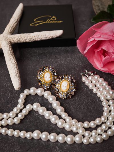 Set colier cu perle multiple și cercei camee vintage cu cristale mov – bijuterii elegante