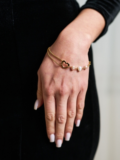 Brățară cu perle și inimă