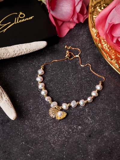 Brățară cu perle si scoică 